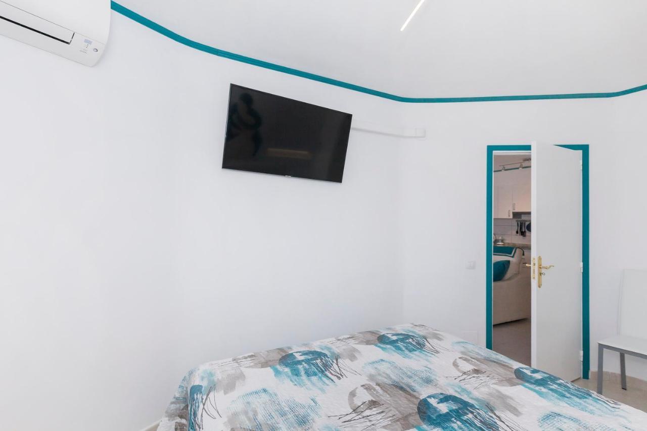 Appartamento First Line Sea, Luxury Penthouse, Sea And Sunset View Vivenda Vacational Guayero 618 Los Cristianos  Esterno foto